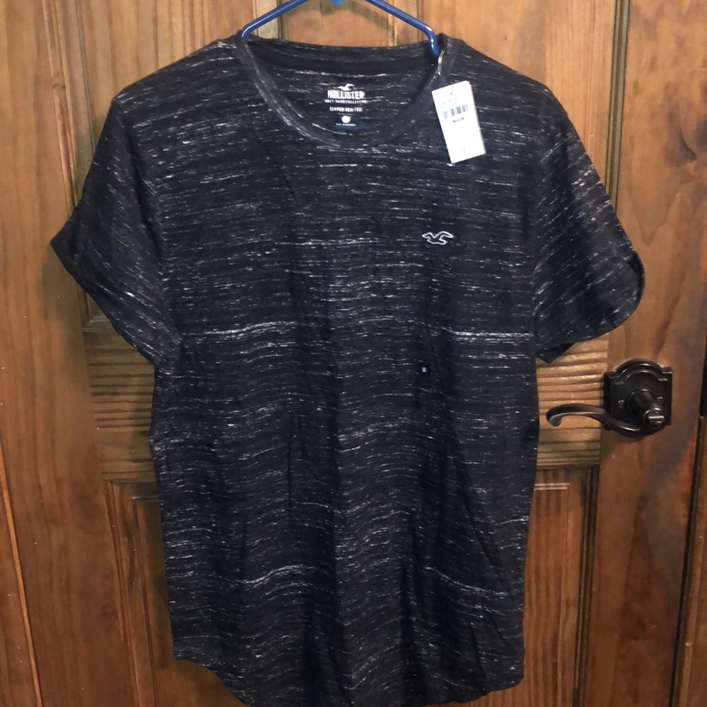 Hollister t shirt